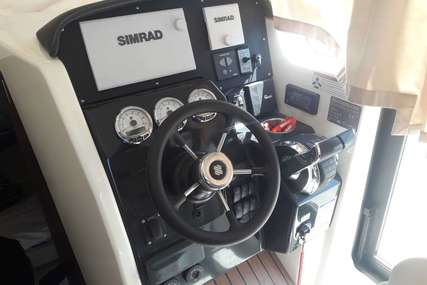 Quicksilver Captur 905 Pilothouse