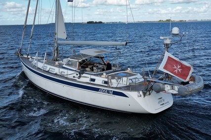 Hallberg Rassy 54