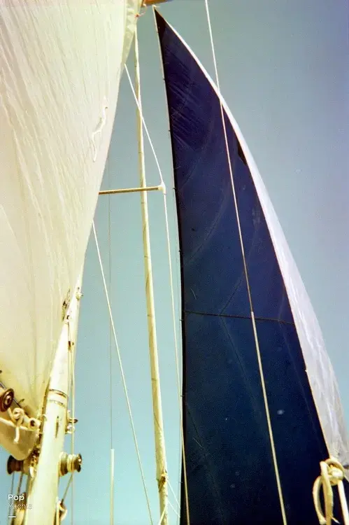 1972 Cal Yachts 33