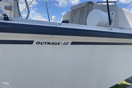 Boston Whaler 22 Outrage