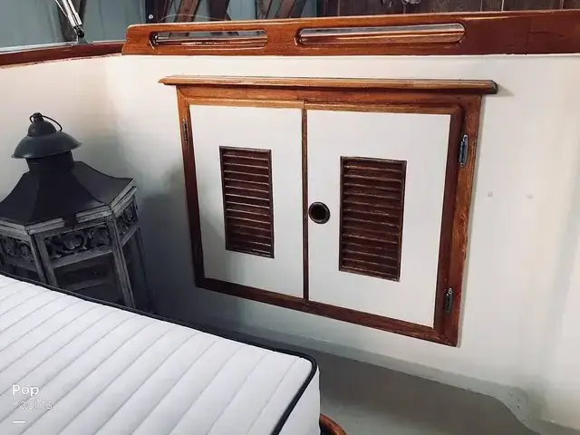 Pacific Boats Classic Cabin 36