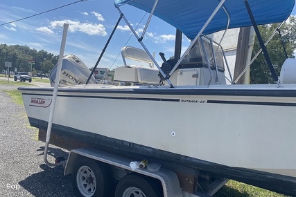 Boston Whaler 22 Outrage