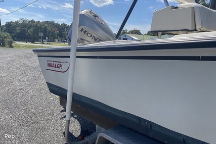 Boston Whaler 22 Outrage