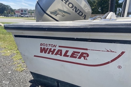 Boston Whaler 22 Outrage