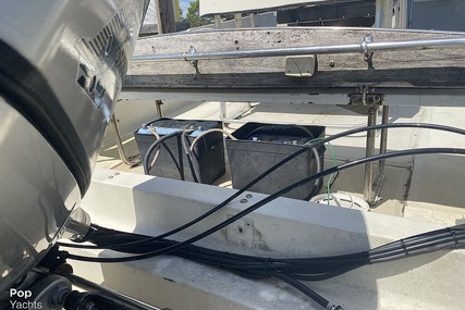 Boston Whaler 22 Outrage