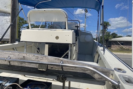 Boston Whaler 22 Outrage