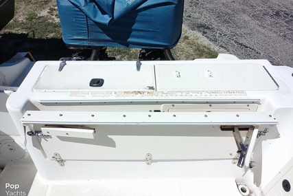 Mako 282 Center Console Fisherman