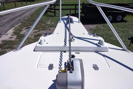 Mako 282 Center Console Fisherman