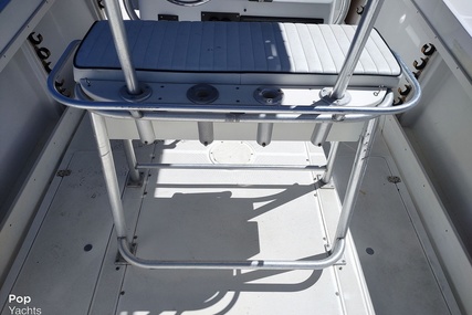 Mako 282 Center Console Fisherman