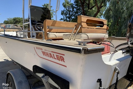 Boston Whaler Outrage V20