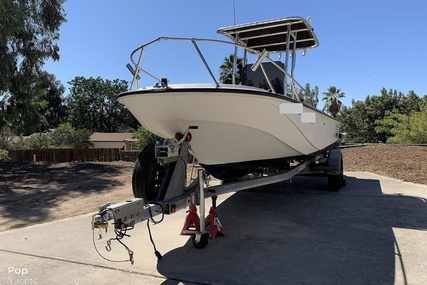 Boston Whaler Outrage V20