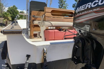 Boston Whaler Outrage V20