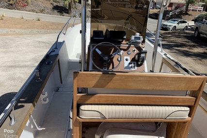 Boston Whaler Outrage V20