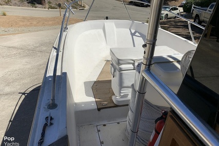 Boston Whaler Outrage V20