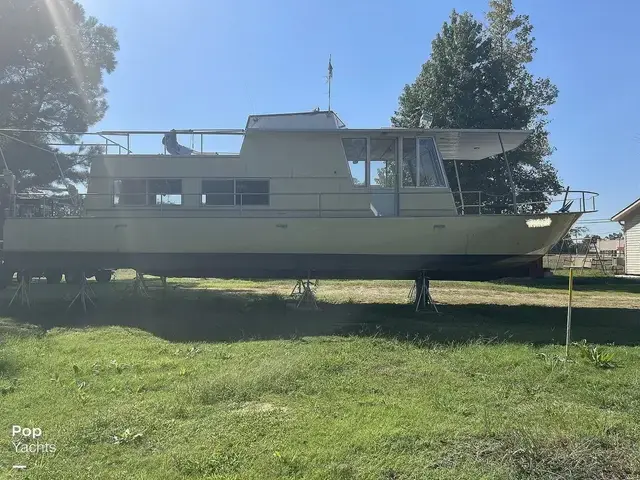 River Queen 44