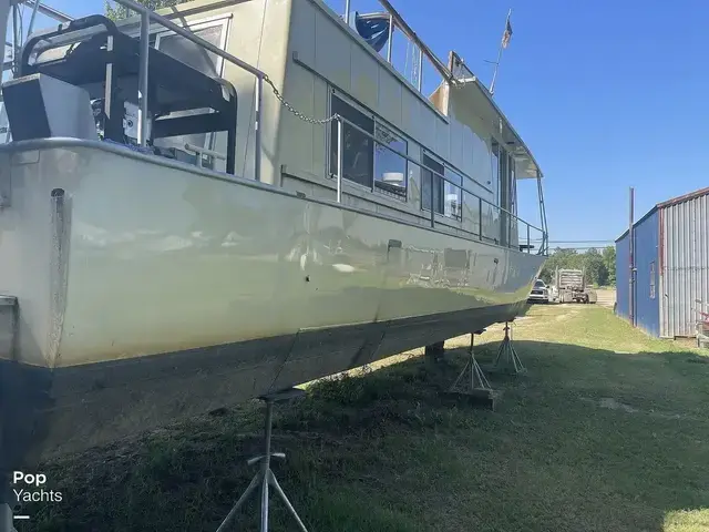 River Queen 44