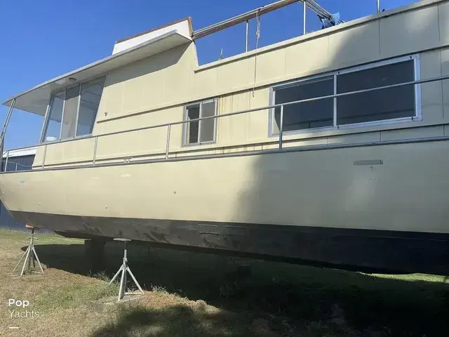 River Queen 44