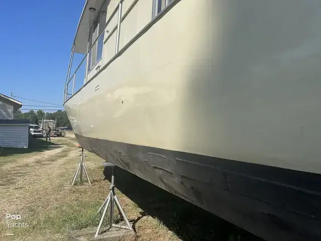 River Queen 44