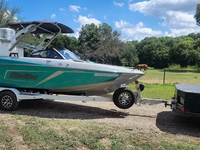 Malibu 22 lsv