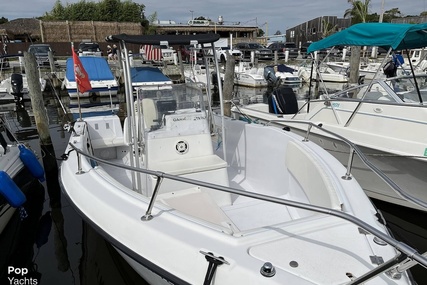 Seaswirl 2100 CC Striper