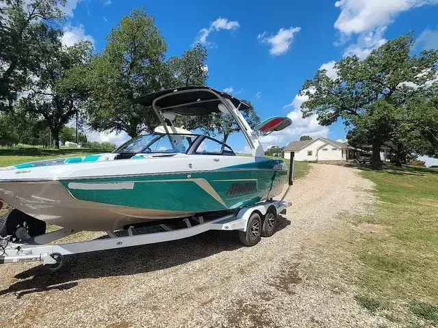 Malibu 22 Lsv