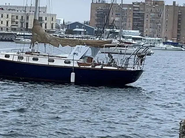 Cape Dory 36