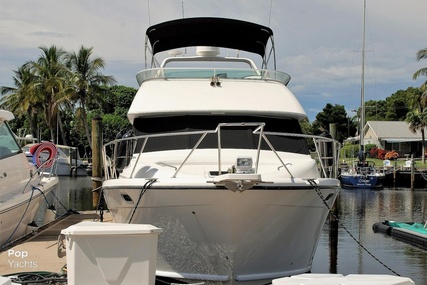 Bayliner 3988 Command Bridge Motor Yacht