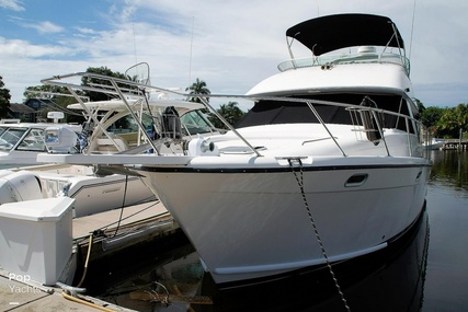 Bayliner 3988 Command Bridge Motor Yacht