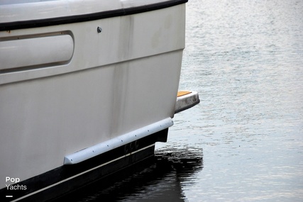 Bayliner 3988 Command Bridge Motor Yacht