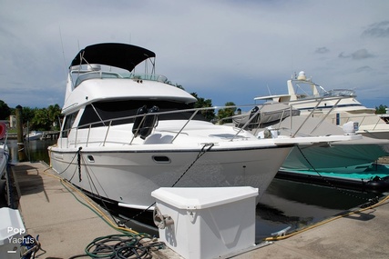 Bayliner 3988 Command Bridge Motor Yacht