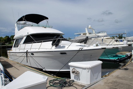 Bayliner 3988 Command Bridge Motor Yacht