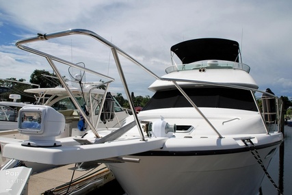 Bayliner 3988 Command Bridge Motor Yacht