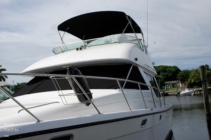 Bayliner 3988 Command Bridge Motor Yacht