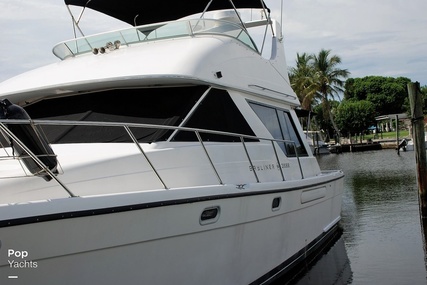 Bayliner 3988 Command Bridge Motor Yacht