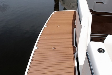 Bayliner 3988 Command Bridge Motor Yacht