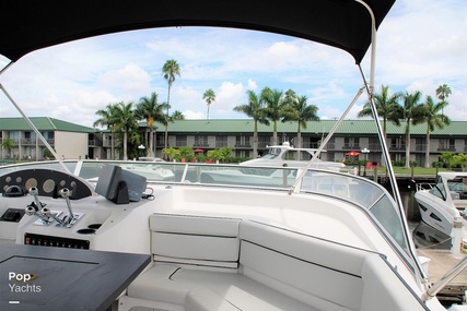 Bayliner 3988 Command Bridge Motor Yacht