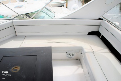 Bayliner 3988 Command Bridge Motor Yacht