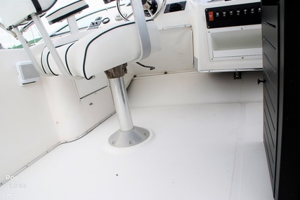 Bayliner 3988 Command Bridge Motor Yacht