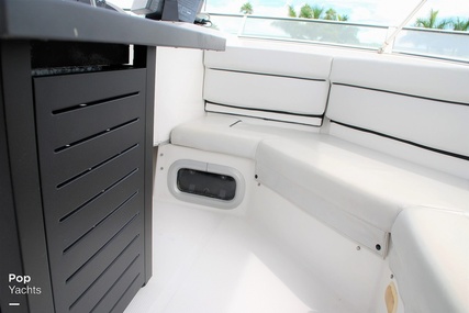 Bayliner 3988 Command Bridge Motor Yacht