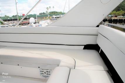 Bayliner 3988 Command Bridge Motor Yacht