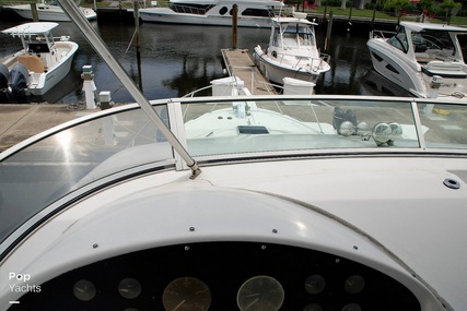 Bayliner 3988 Command Bridge Motor Yacht