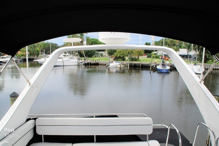 Bayliner 3988 Command Bridge Motor Yacht