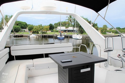 Bayliner 3988 Command Bridge Motor Yacht