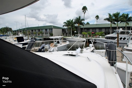 Bayliner 3988 Command Bridge Motor Yacht