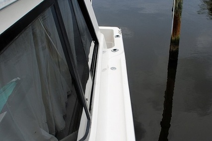 Bayliner 3988 Command Bridge Motor Yacht