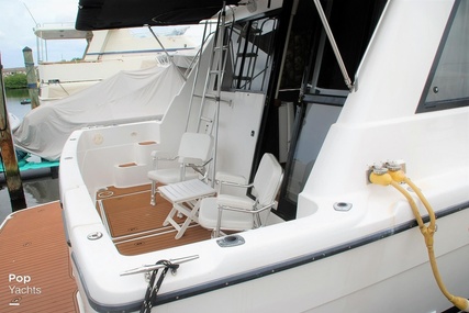 Bayliner 3988 Command Bridge Motor Yacht