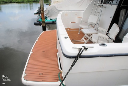 Bayliner 3988 Command Bridge Motor Yacht