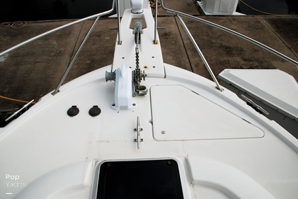 Bayliner 3988 Command Bridge Motor Yacht