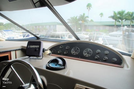 Bayliner 3988 Command Bridge Motor Yacht