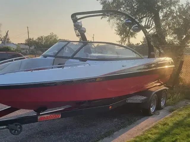 Malibu Wakesetter 23XTI